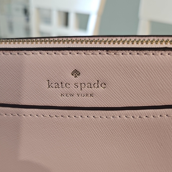 Kate Spade Pink Crossbody Bag with Sleek Design - Picture 2 of 3